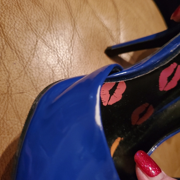 Meet your Posher, Amy - Picture 3 of 3